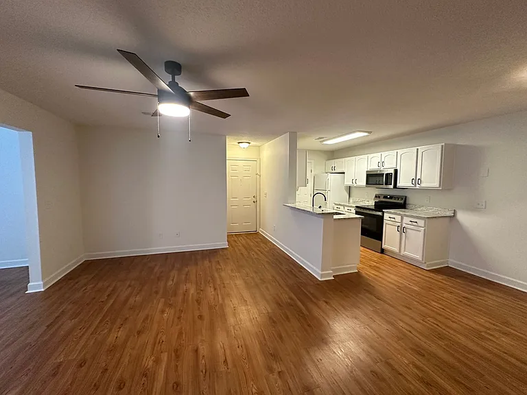 4304 Lotus Ct — Photo 22