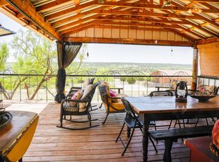 110 W Lobo Dr, Silverton, TX 79257