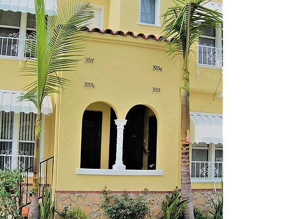 2nd image of 3915 Walton Ave #39155