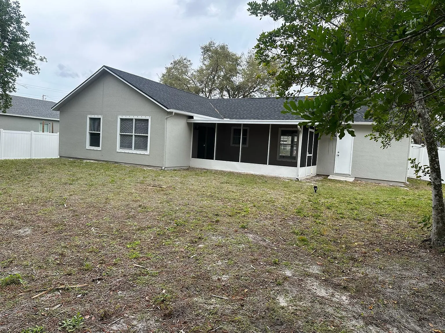 3 bed, 2.0 bath, 1412 sqft, $2,600 — Photo 4