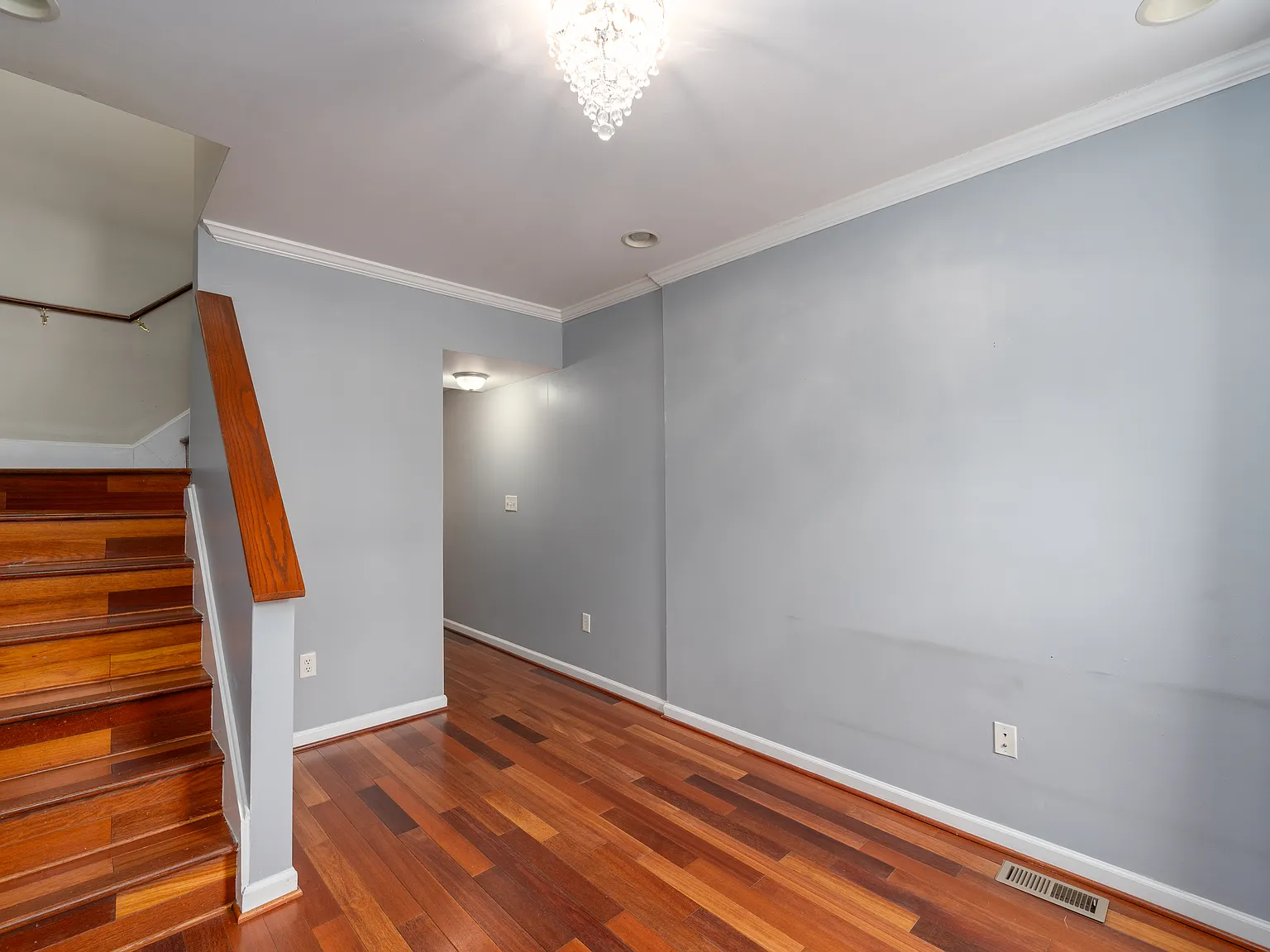 2 bed, 3.5 bath, 1717 sqft, $2,200 — Photo 3