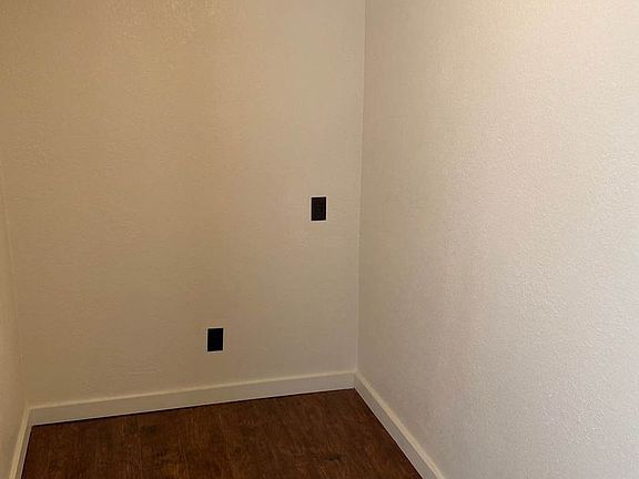 5th image of 645 Cullum St #645