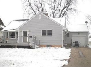 307 Elm St, Schleswig, IA 51461