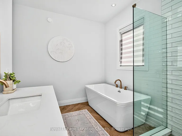 15 Pinecone Ave — Photo 31