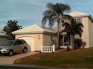 969 Wateroak Dr NE, Palm Bay, FL 32905
