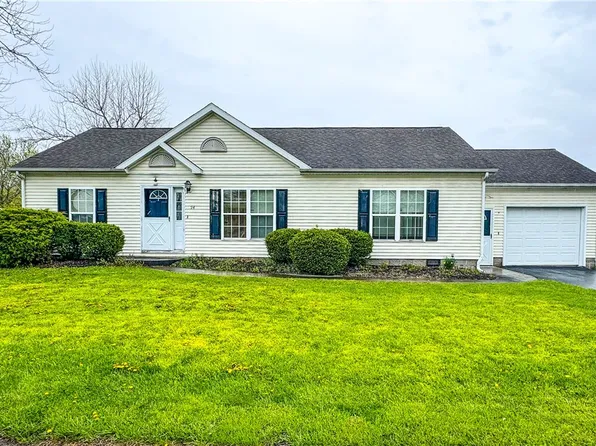 94 Red Jacket St, Dansville, NY 14437