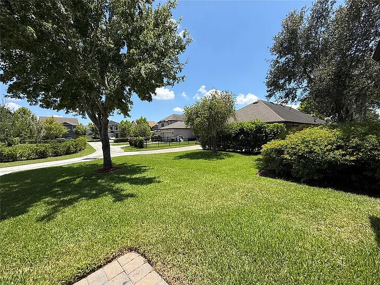 12200 Rangeland Blvd — Photo 37