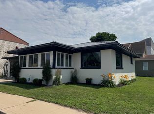 301 E 8th St, Rochester, IN 46975