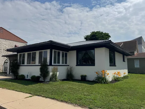 301 E 8th St, Rochester, IN 46975