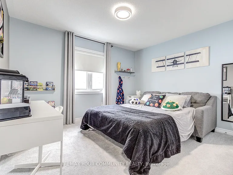 953 Barton Way — Photo 34