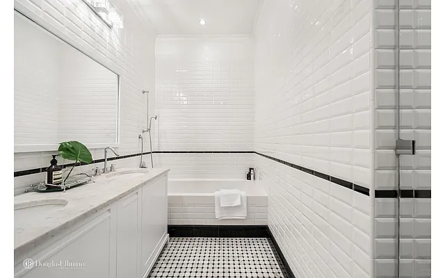 Sold by Douglas Elliman | media 15