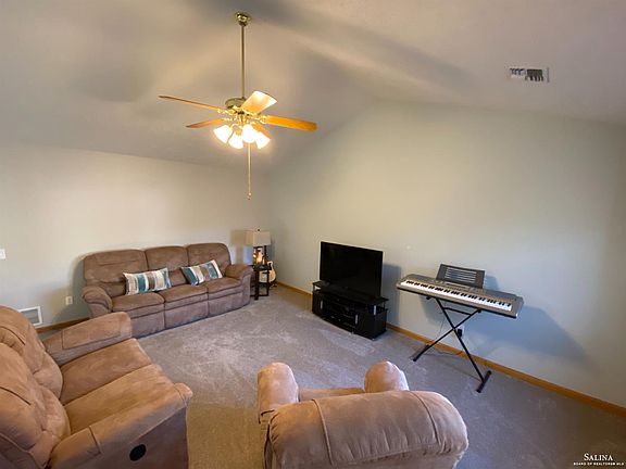 5th image of 1613 Kaci Cir