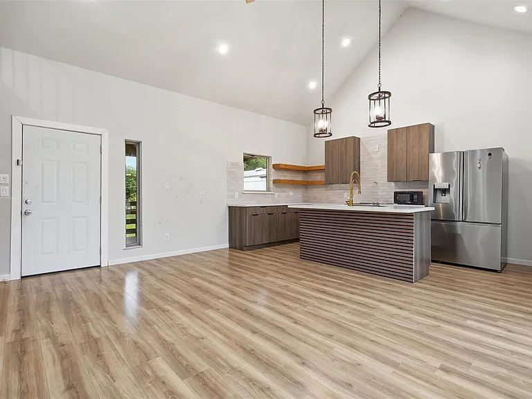 3209 Pennsylvania Rd — Photo 5