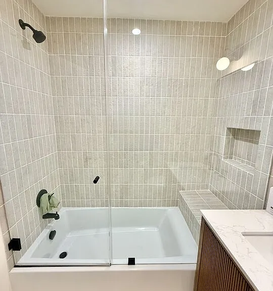 2707 Benedict St #3/4 — Photo 17