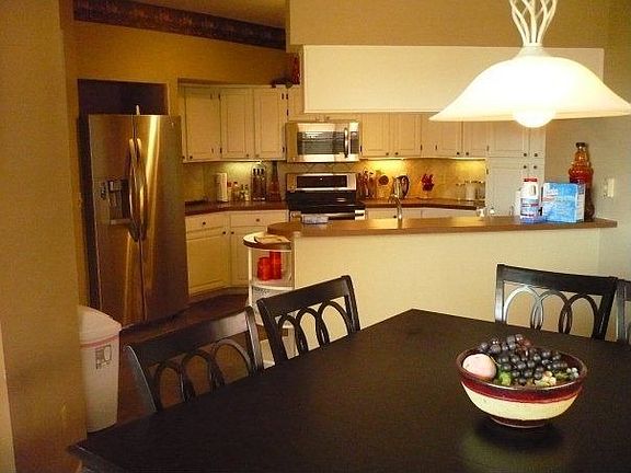 3rd image of 7198 Somersworth Dr