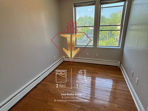 3rd image of 207 Monticello Ave #15