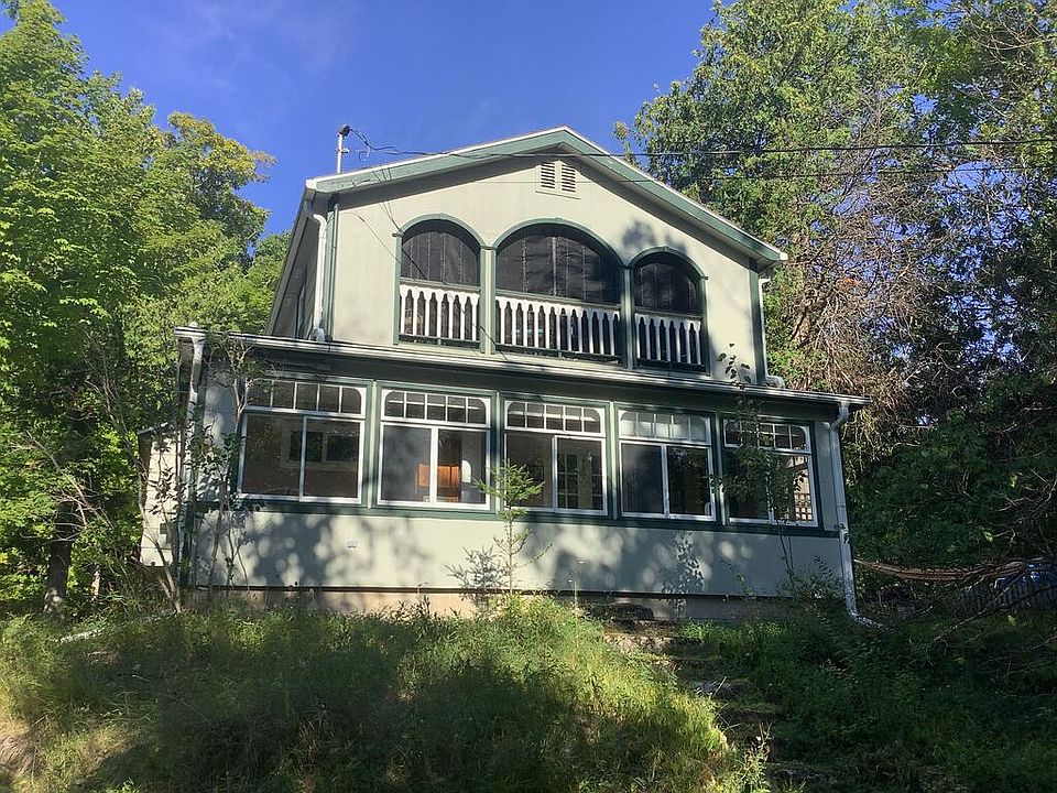1st image of 1128 Old West Harbor Rd