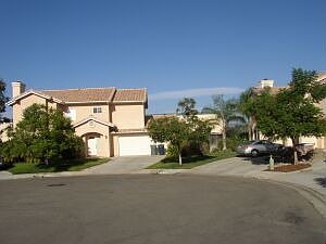 Culdesac street outside the house