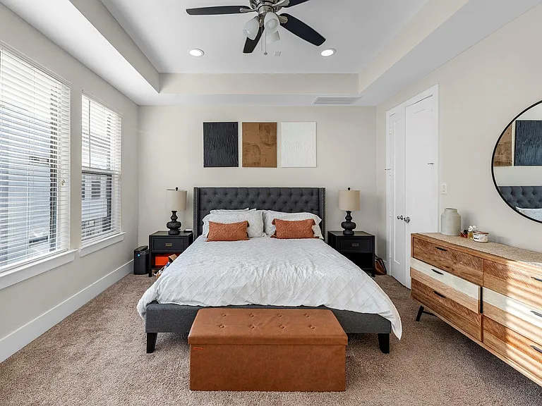 209 Burr St #D — Photo 9