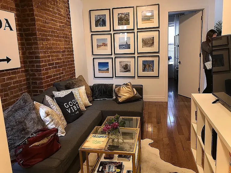 123 Henry St #3R — Photo 1