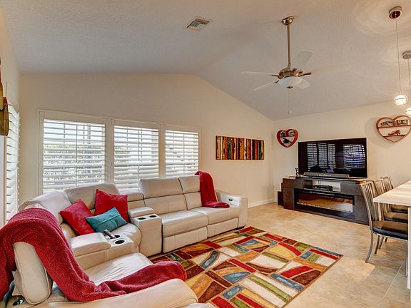 Home For Sale In Boca Winds