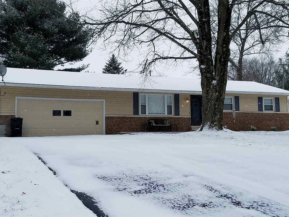 2nd image of 7 McCracken Dr