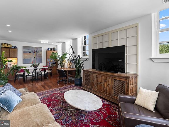 5th image of 1714 Park Ave APT 302