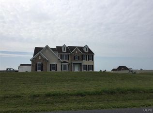 5490 Brook Hill Dr N, Slatington, PA 18080