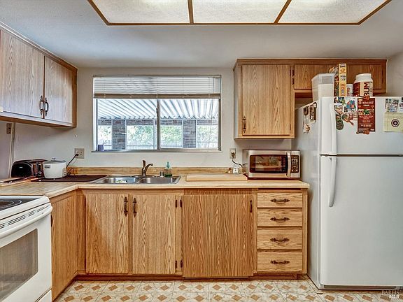 5th image of 1301 Humphrey Drive