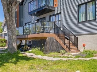 31 Metropolitan Cres, Georgina, ON L4P 1L6
