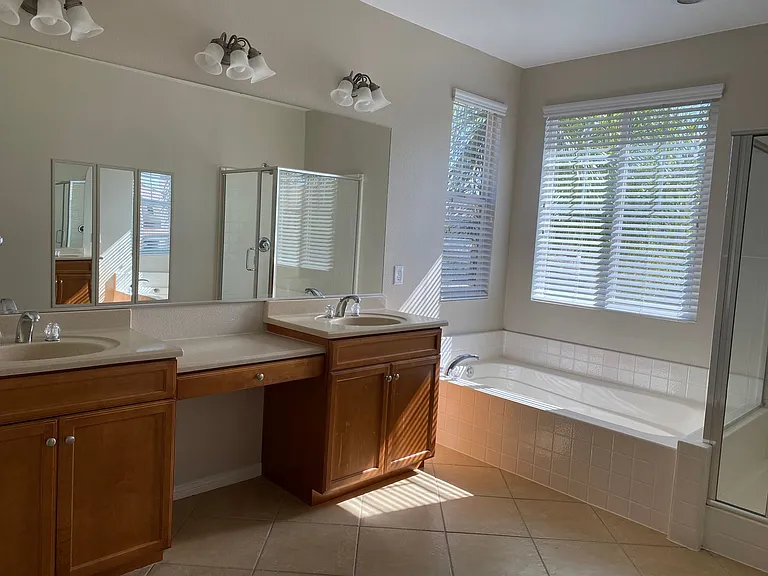 36772 Maxmillian Ave — Photo 30