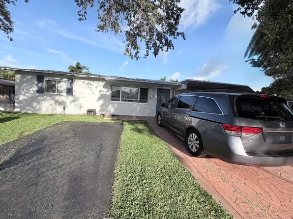 5081 SW 94th Way, Cooper City, FL 33328