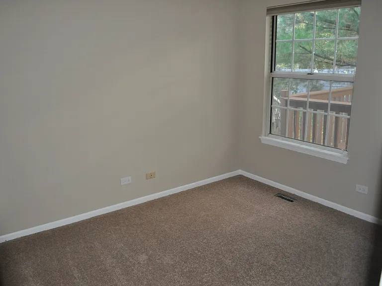 15 Whispering Dr — Photo 12