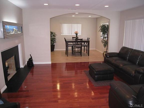 2nd image of 1009 Novarro St