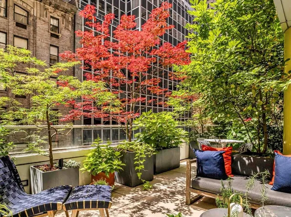 5 East 44th Street image 4 of 18