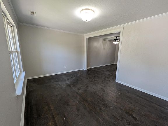 4th image of 6420 Middle Dr