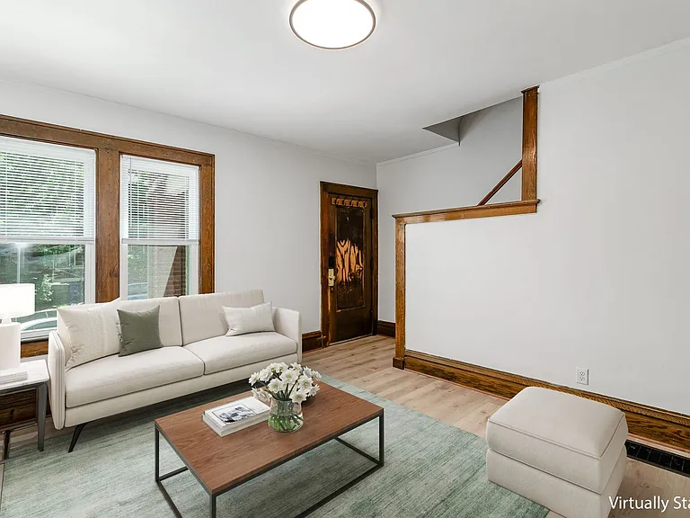 307 S 17th Ave — Photo 3