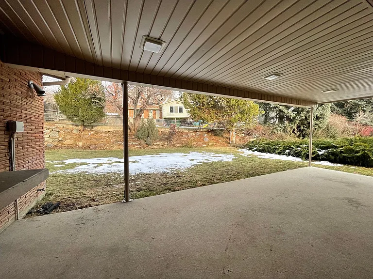 1124 Birch Ln — Photo 47