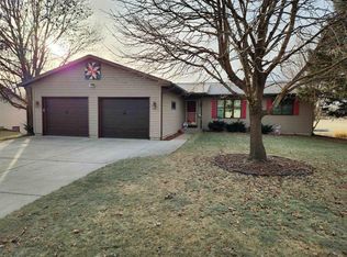 439 Valley View Dr, Poynette, WI 53955