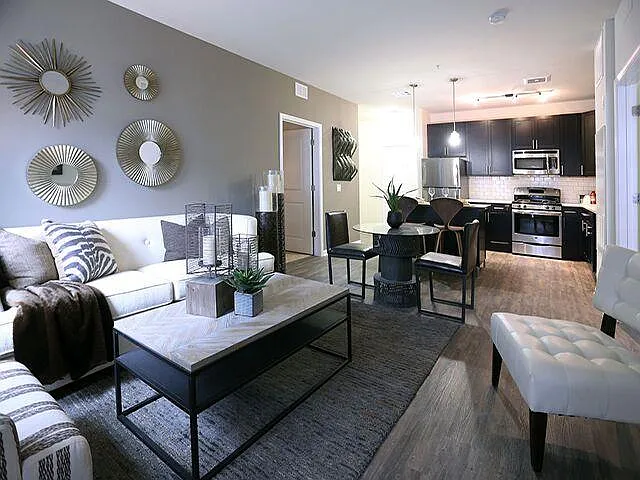 The Allure Mineola — Photo 1