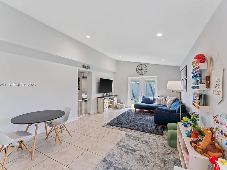 4885 SW 152nd Pl #D-95 — Photo 9