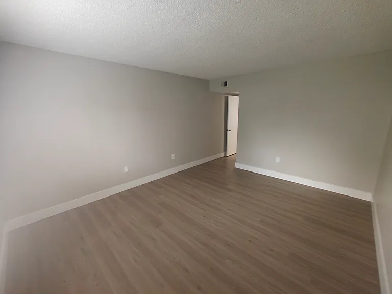 4405 S Semoran Blvd #7 — Photo 13