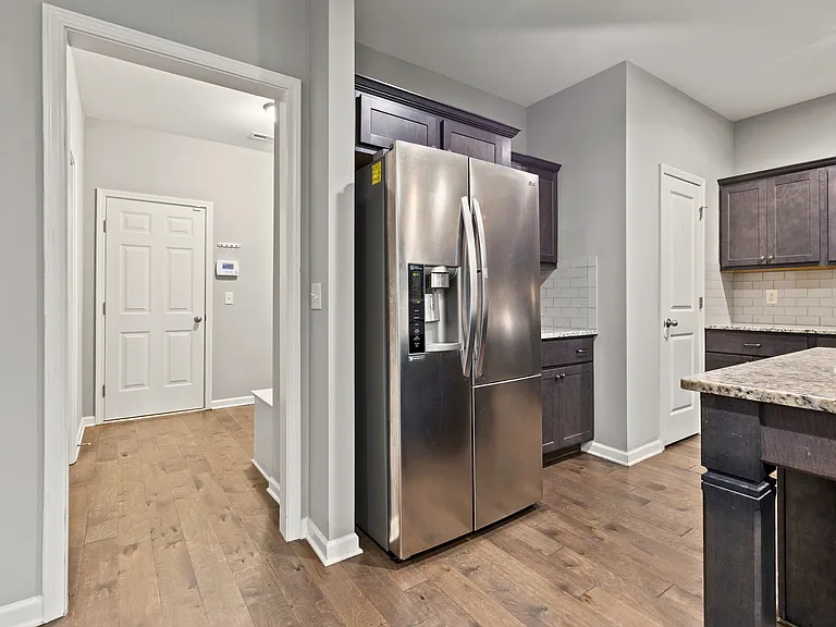 830 W Richland Cir — Photo 11
