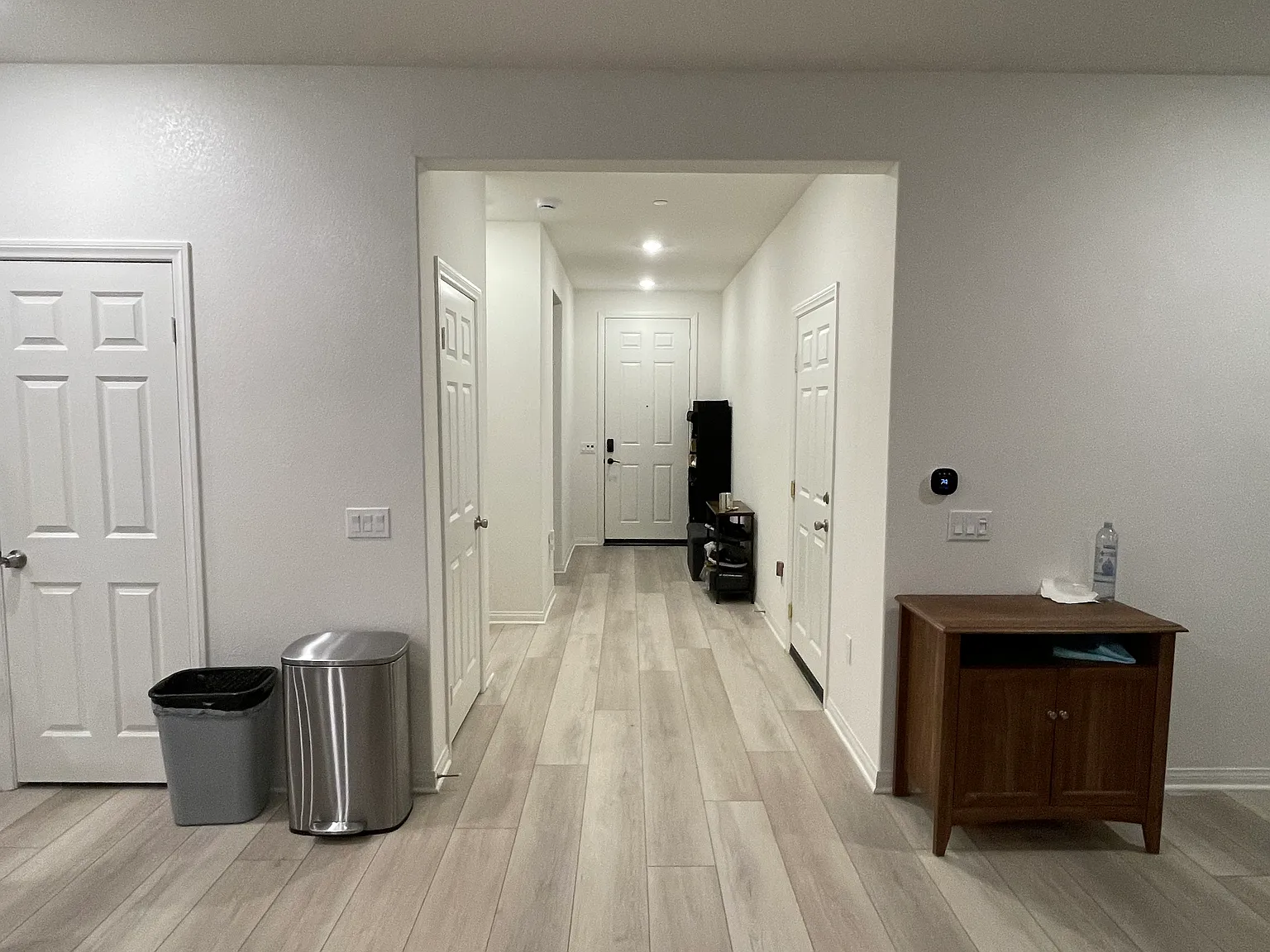 Seeding Palace Cir, Riverside — Photo 2