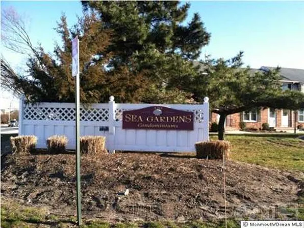 330 Route 35 APT 21, Point Pleasant Beach, NJ 08742