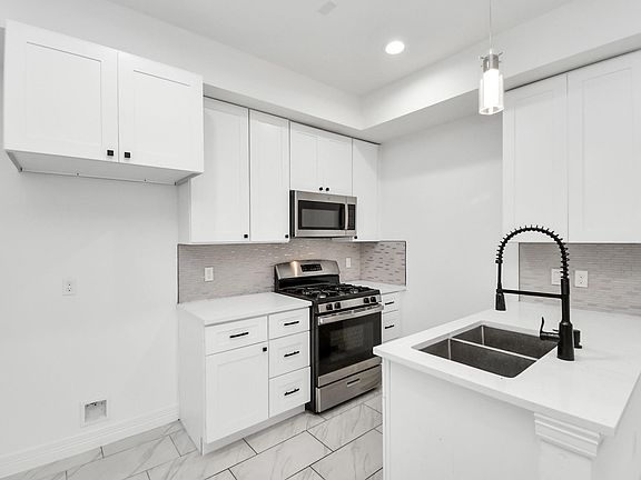 3rd image of 9003 Prairie View Dr #B
