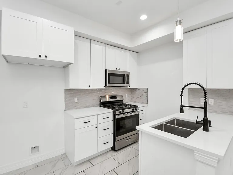 9003 Prairie View Dr #B — Photo 3