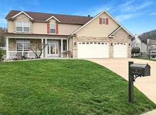 9 Hollow Oak Ct, Imperial, MO 63052