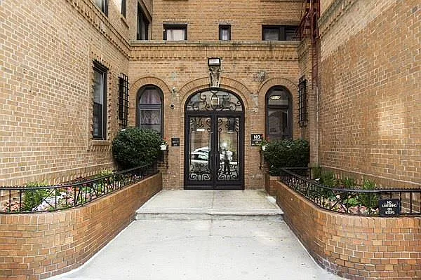 Sold by Argo Residential | media 7