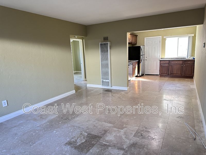 1st image of 4857 Narragansett Ave